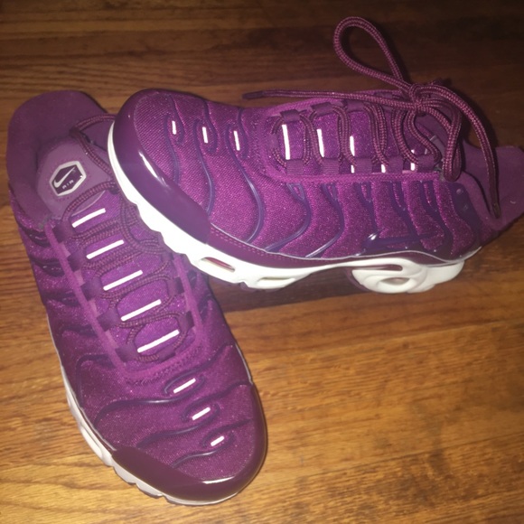 tn nike purple